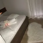 Sweet Corner Split