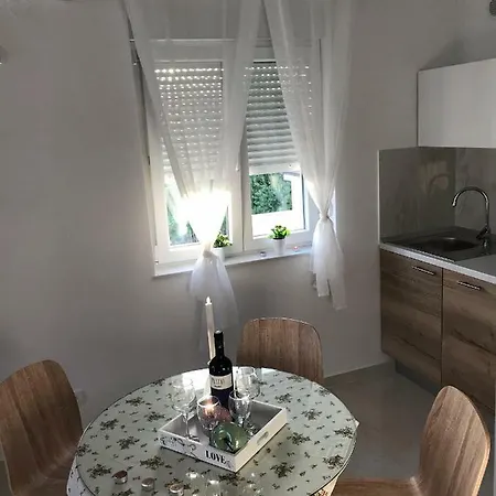 Апартаменти Sweet Corner *