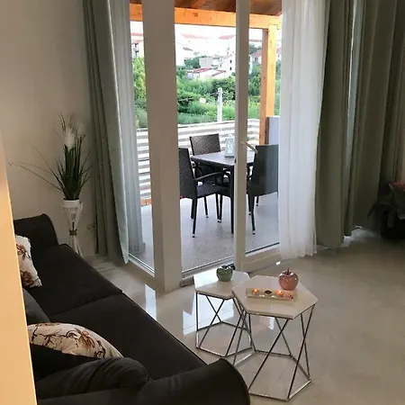 Sweet Corner Σπλιτ