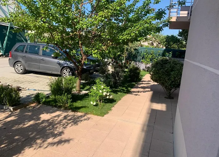 Sweet Corner Apartment *